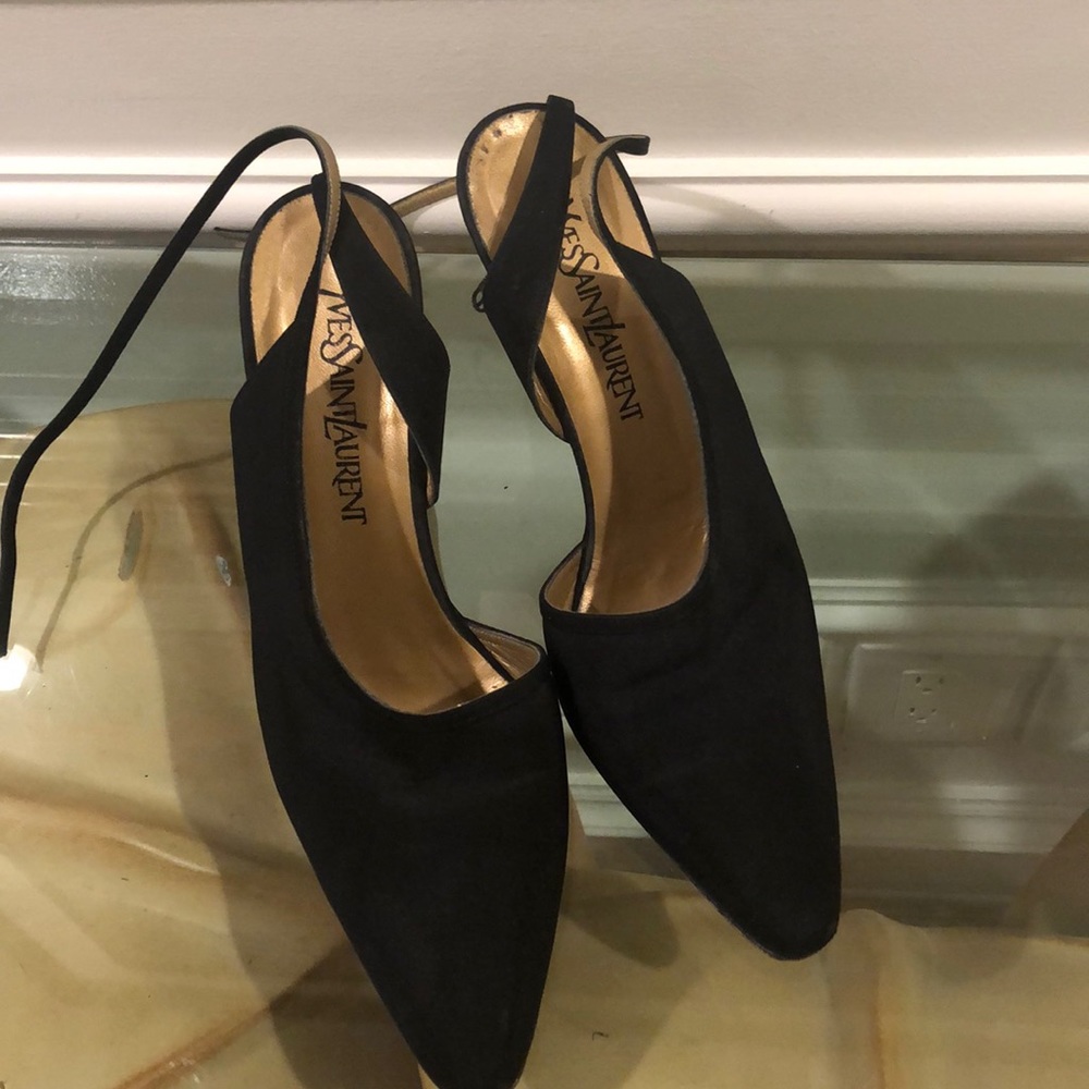 Black shoes